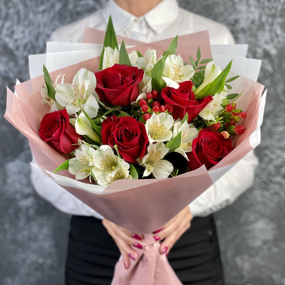 Букет «Нуар» – контраст страсти и нежности Новокузнецк Кемеровская область